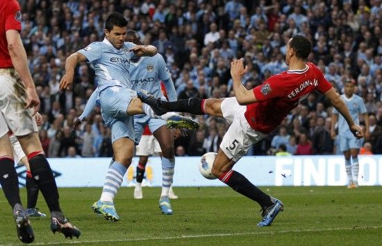 近200名精英骑手相聚成都东安湖 国际马联二星级赛事开赛（近200位顶尖骑手齐聚成都东安湖 国际马联二星级赛事鸣枪开赛）