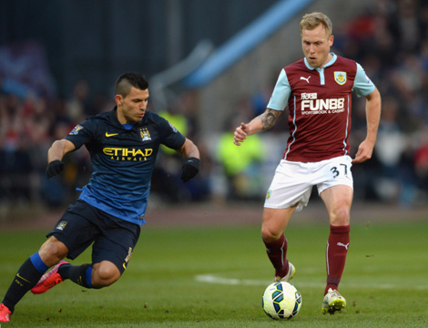 TA：从救火英雄到被边缘化，马尔穆什未能顺利融入曼城体系（TA：从临危受命到遭边缘化，马尔穆什始终未能融入曼城战术体系）